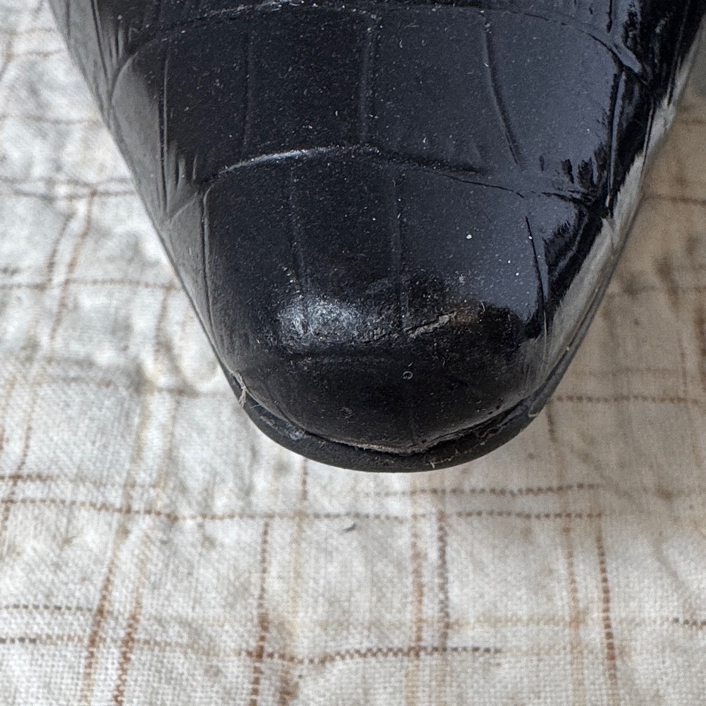 Black Life Stride Crocodile Pattern - image 3